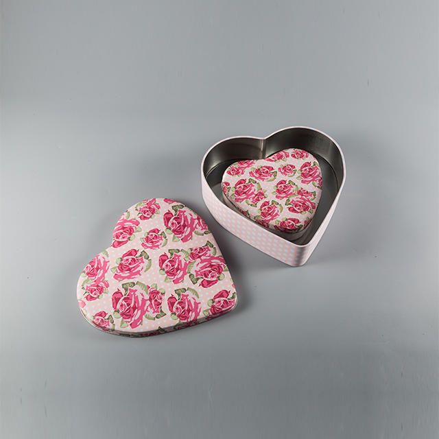 Heart-shaped Tin Box 1