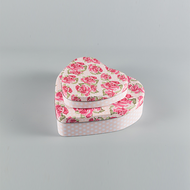 Heart-shaped Tin Box 1